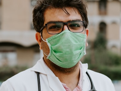 专业客服人员7x24小时在线提供服务